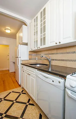 Rented by Keller Williams NYC | media 5