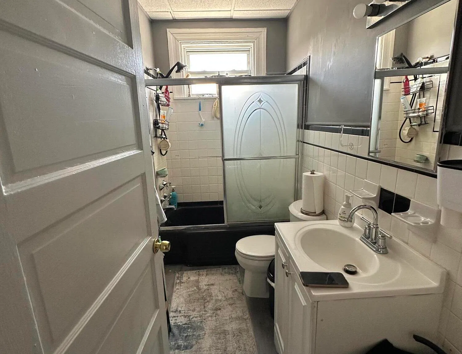 2 bed, 858 sqft, $2,500 — Photo 3
