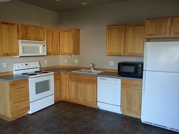 3rd image of 16406 Heath Dr #A