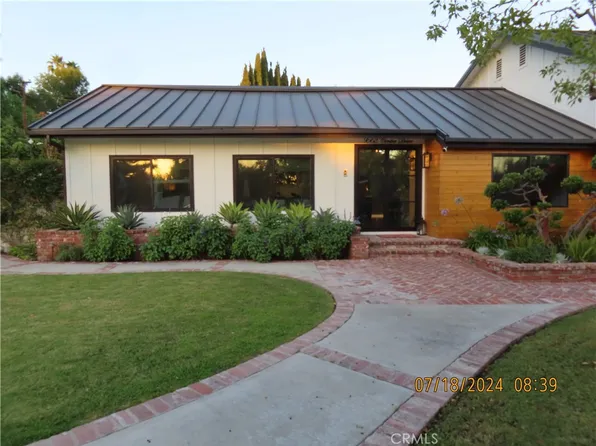 9562 Center Dr, Villa Park, CA 92861