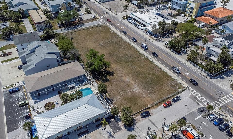 1st image of 2300 Gulf Blvd Suite 3