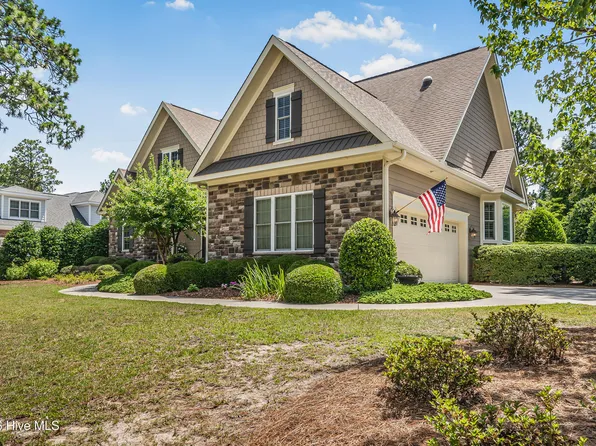 175 Wiregrass Lane, Southern Pines, NC 28387
