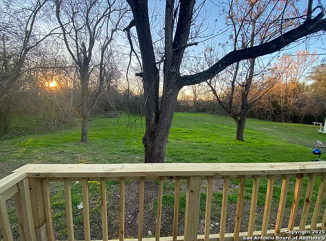 2 bed, 2.0 bath, 900 sqft, $995 — Photo 2