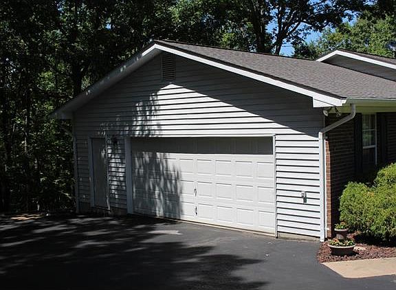 3rd image of 4271 Shannon Dr