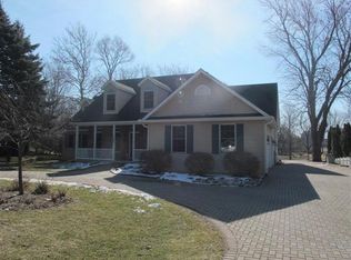 727 81st St, Downers Grove, IL 60516