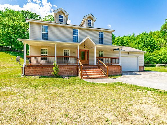 3rd image of 957 Lower Mill Rd
