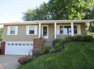2421 Willow St, Pekin, IL 61554