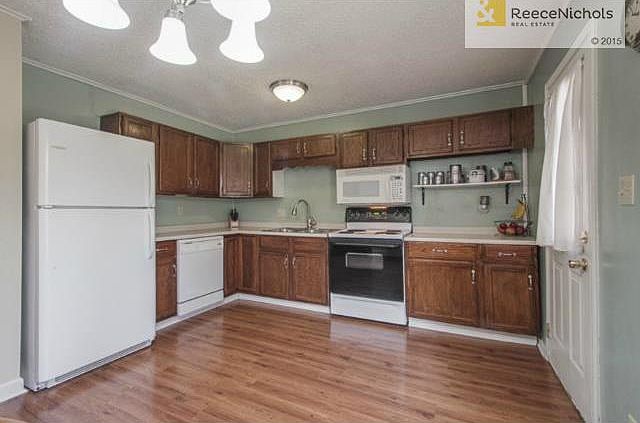 1st image of 15401 Bellaire Ave