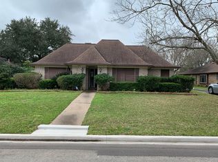 1620 Crestmont St, Wharton, TX 77488