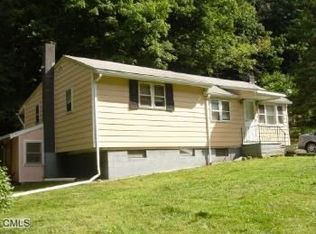 6 Ingleside Rd, New Fairfield, CT 06812