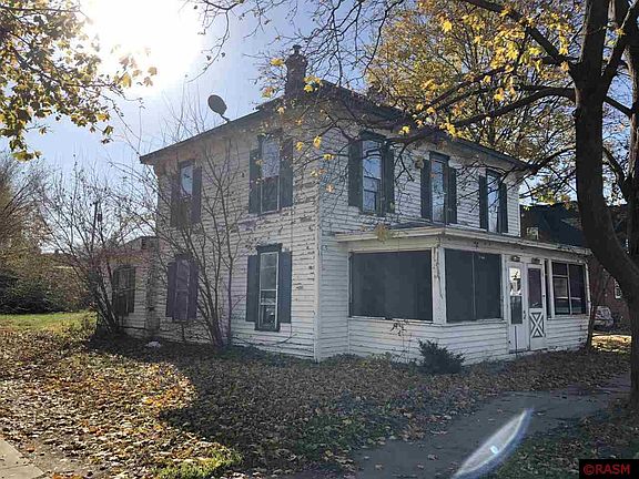 3rd image of 115 N 4th St