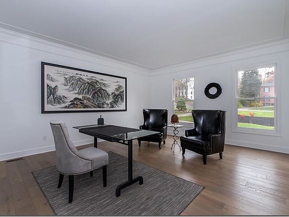 4th image of 2078 Edgeview Dr