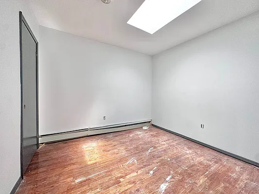 Rented by Doorway NYC, LLC | media 12