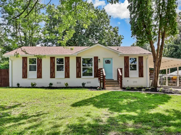 824 Garrettsburg Rd, Clarksville, TN 37042