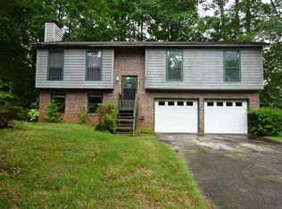 1830 Shadyleaf Ct SW, Marietta, GA 30008