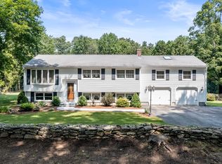 10 Duval Rd, Dudley, MA 01571
