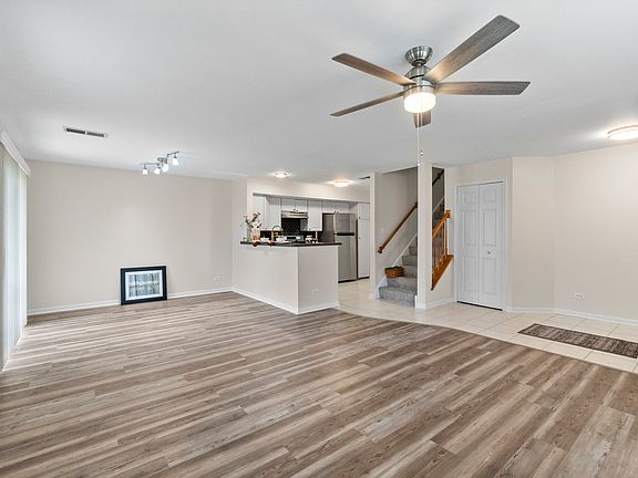 5th image of 1621 Thornfield Ct