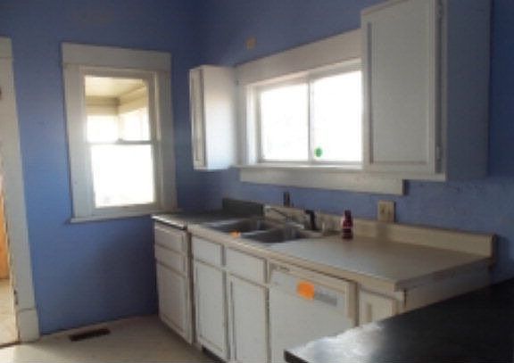 2nd image of 501 Arkansas Ave