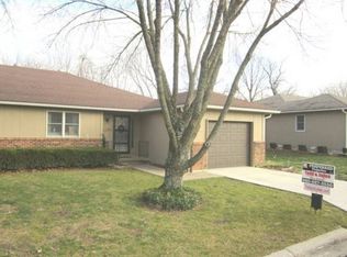3125 Brooking Park Ave, Sedalia, MO 65301