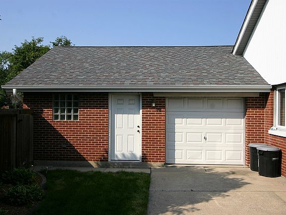 5th image of 10008 S Kilbourn Ave