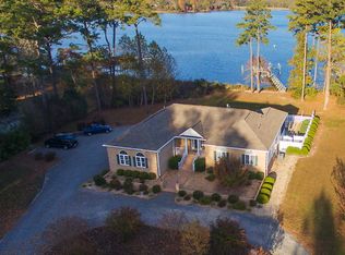 12212 Harcum Rd, Gloucester, VA 23061