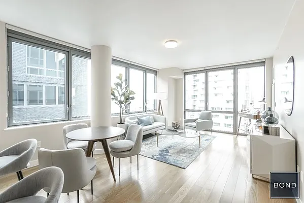 Rented by Bond New York | media 1