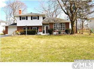 90 Wynnewood Ct, Freehold, NJ 07728