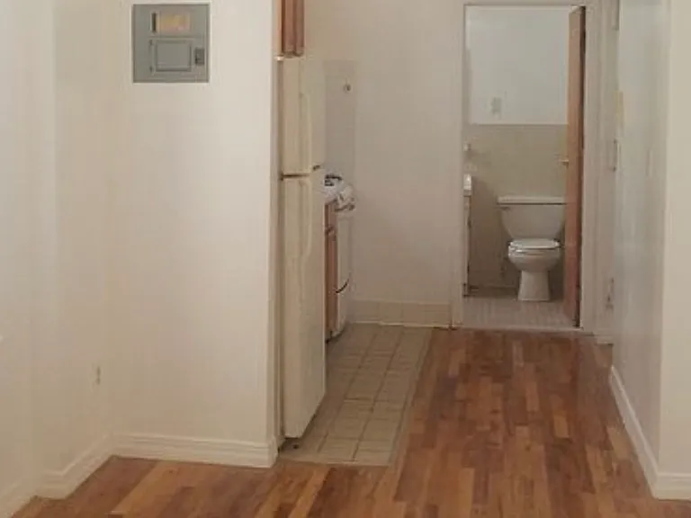 123 E 102nd St #5C — Photo 2