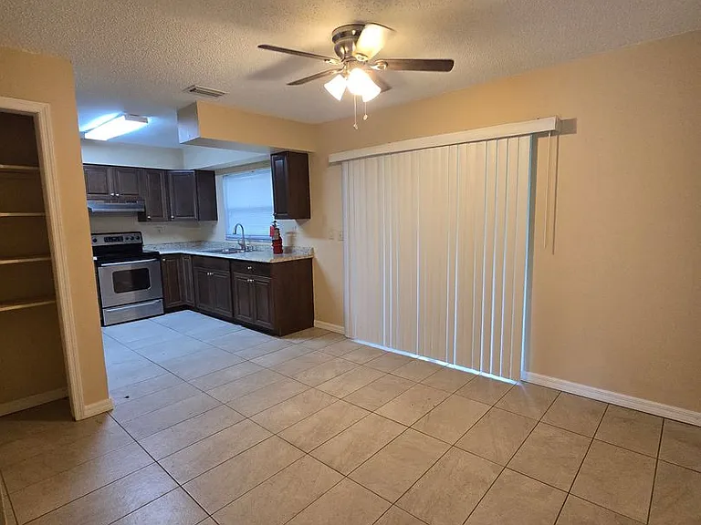6401 Paul Buchman Hwy — Photo 20