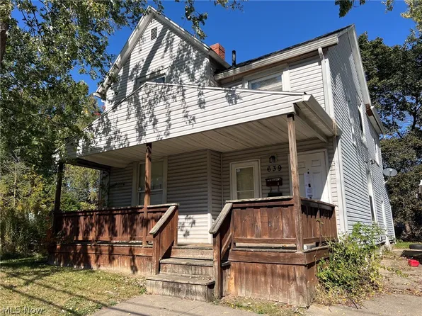 639 Upson St, Akron, OH 44305