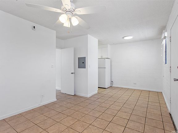 4th image of 1120 Hassinger St APT 207