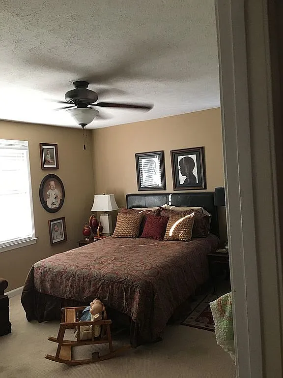 101 E Creekview Dr SW photo 1