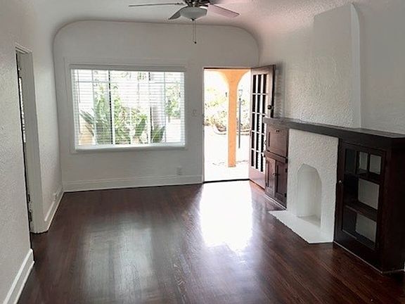 4th image of 3558-35725 5th Ave #3568