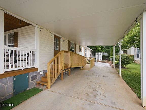 3rd image of 2518 Sportsmans Way