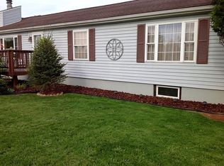 8 Skylane Dr, Hastings, NY 13076