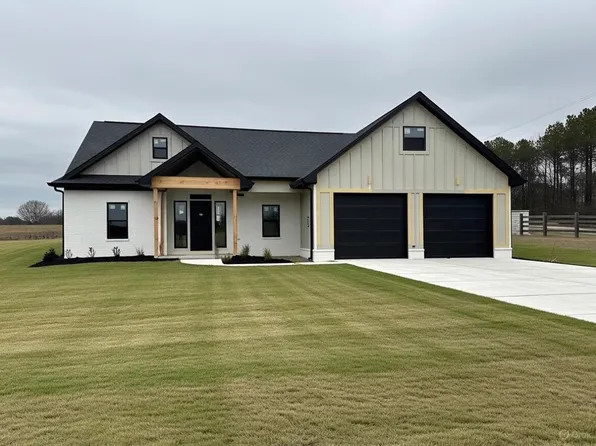 100 Hummingbird Way, Killen, AL 35645