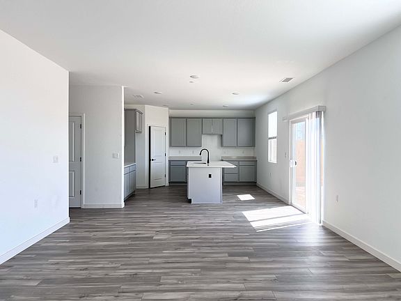 2nd image of 3531 N Contessa Ave
