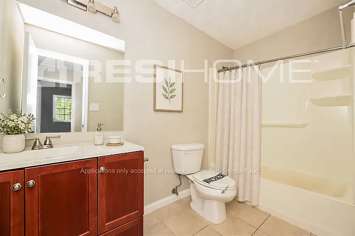 70 Homestead Pl — Photo 12