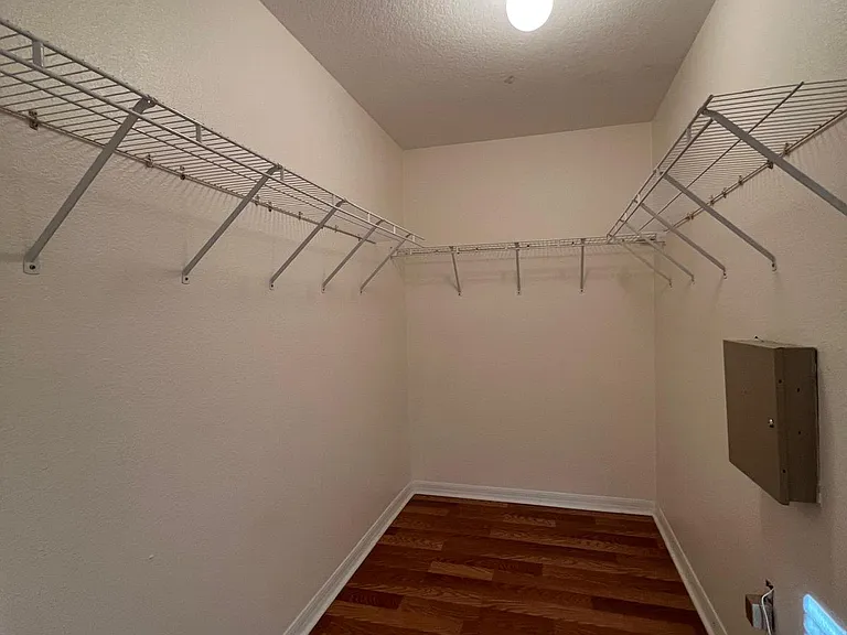 3986 Rollingsford Cir — Photo 25