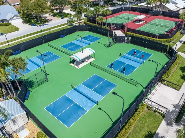 215 Ridge Road, Jupiter, FL 33477
