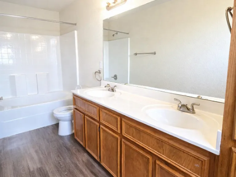 3109 Ochiltree Dr #B — Photo 12