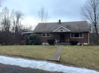 5010 Cheesy Creek Rd, Princeton, WV 24739