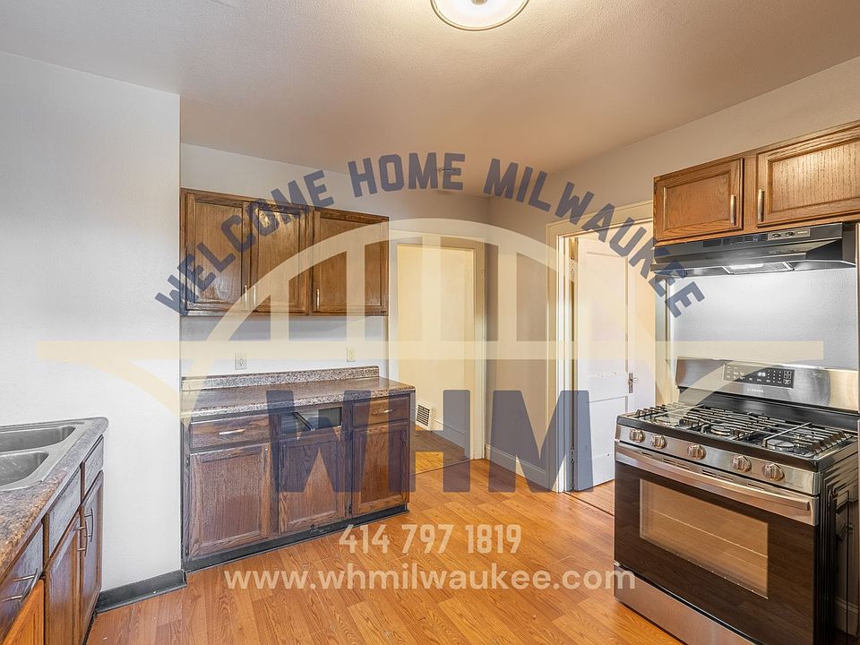 1st image of 3038-3040 S Hanson Ave