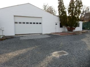 2 Town Dock Rd, New Rochelle, NY 10805