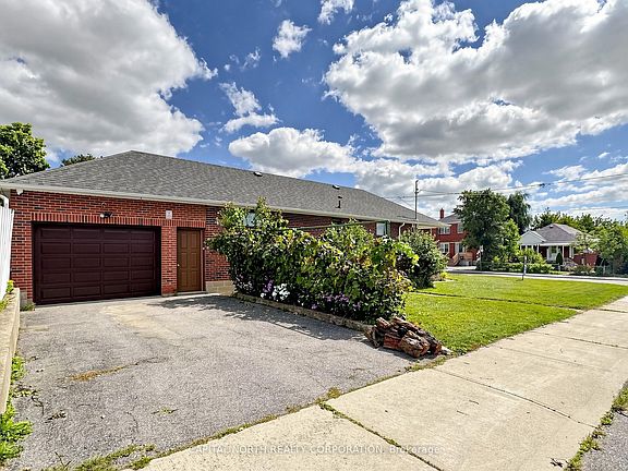 3rd image of 70 Beechborough Ave