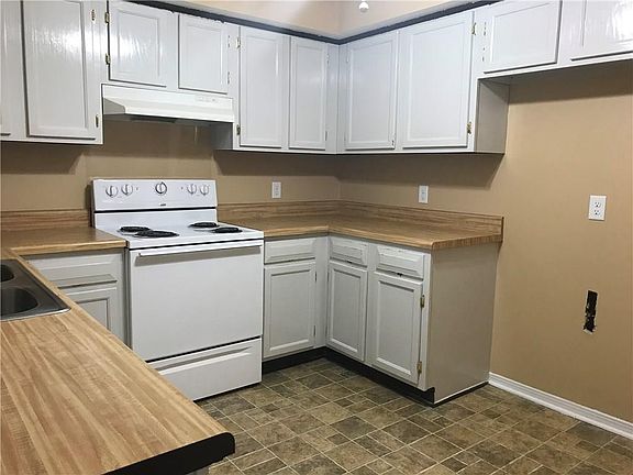 4th image of 6925 Oak Vista Ct