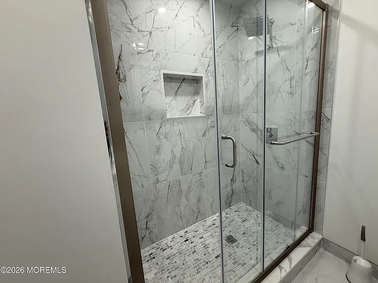 464 2nd Ave #1 — Photo 16