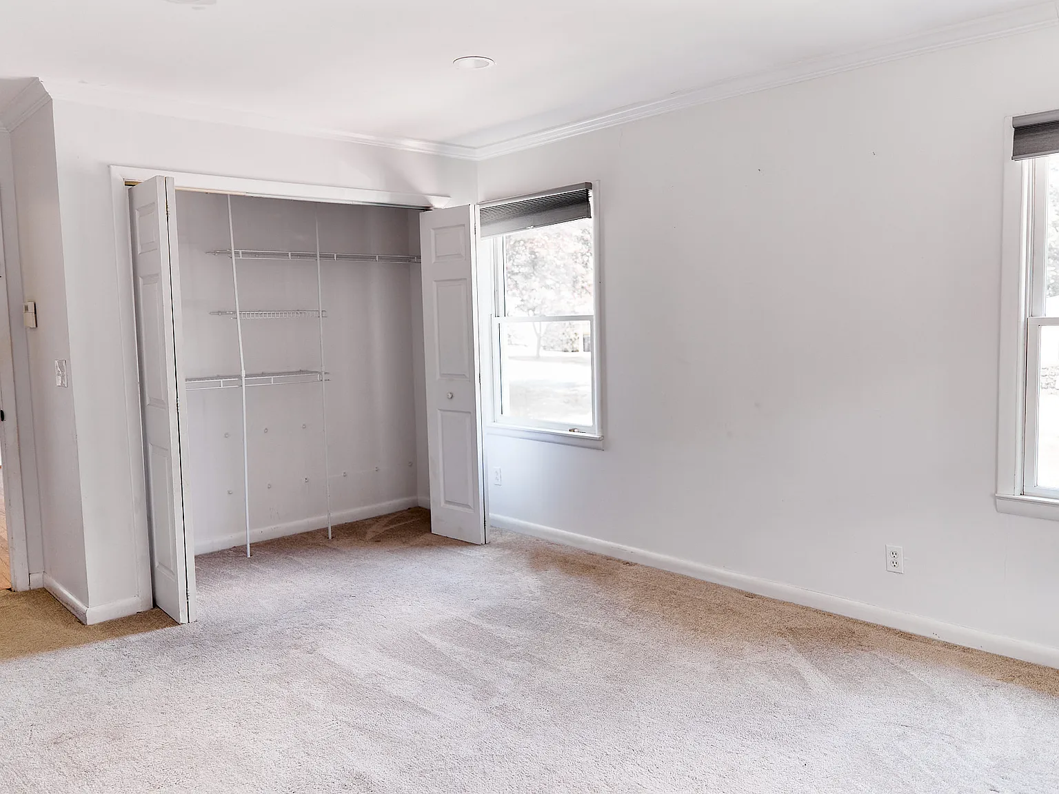 5 bed, 2672 sqft, $3,250 — Photo 3