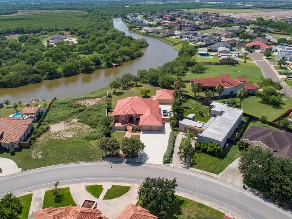 5543 Rustic Manor Dr, Brownsville, TX 78526