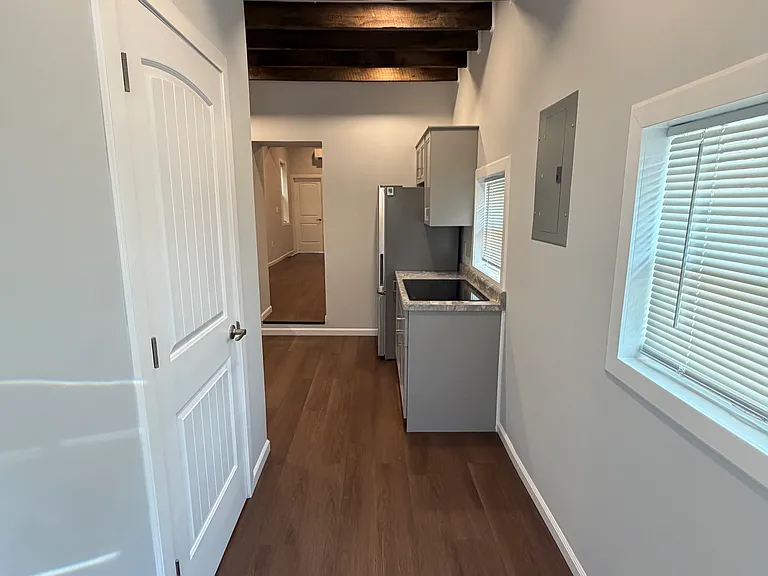 2331 Chapline St #2 — Photo 8